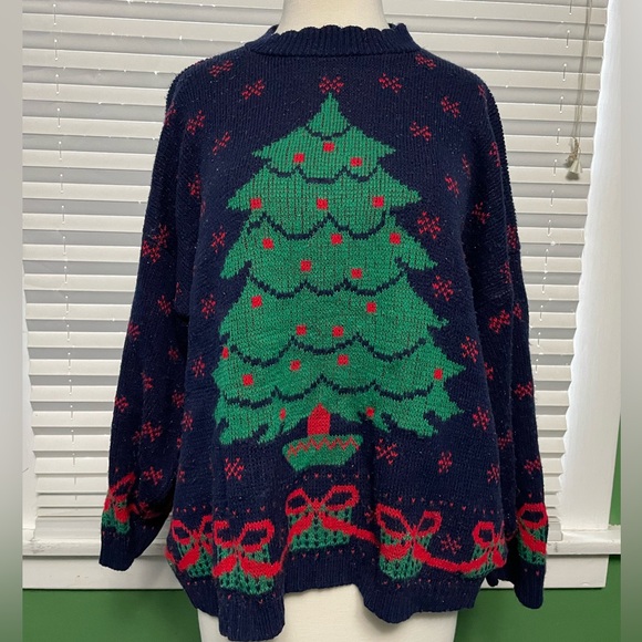 Vintage Nutcracker Christmas Tree Sweater - Picture 5 of 12